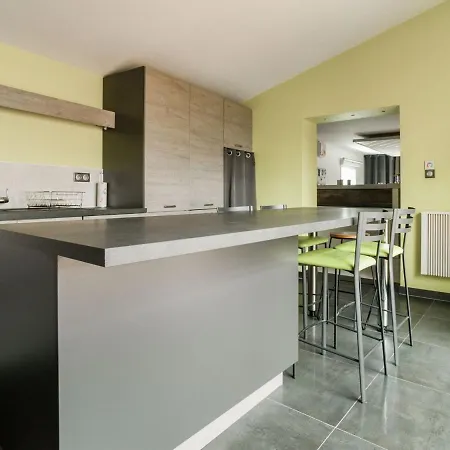 Swanky In With Balcony Vakantiehuis Saasenheim