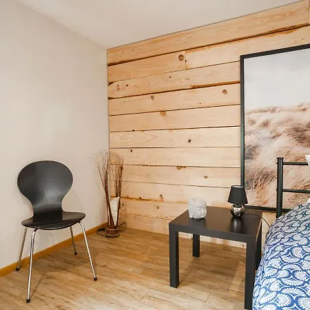 Swanky In With Balcony Vakantiehuis *