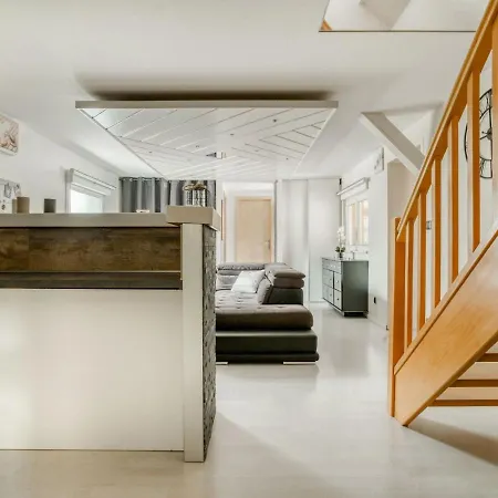 Swanky In With Balcony * Saasenheim